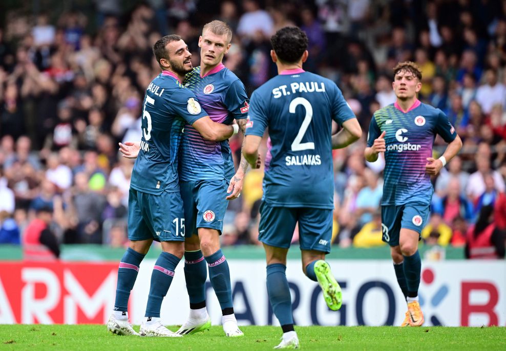 St. Pauli jubelt im DFB-Pokal