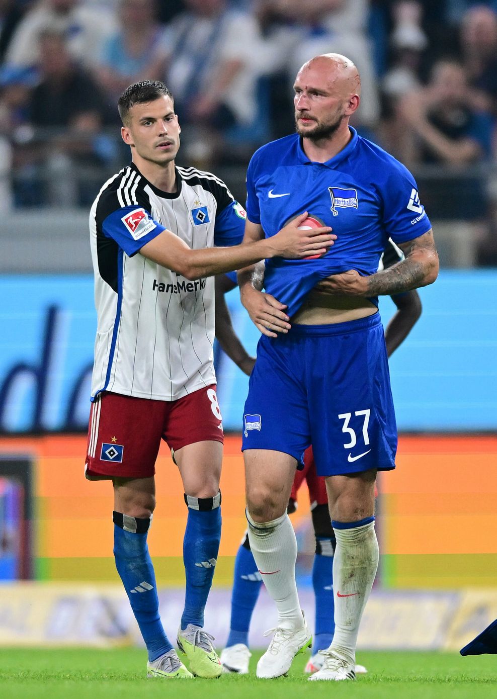 Der ehemalige HSV-Kapitän Toni Leistner erlebte eine schmerzhafte Rückkehr in den Volkspark.