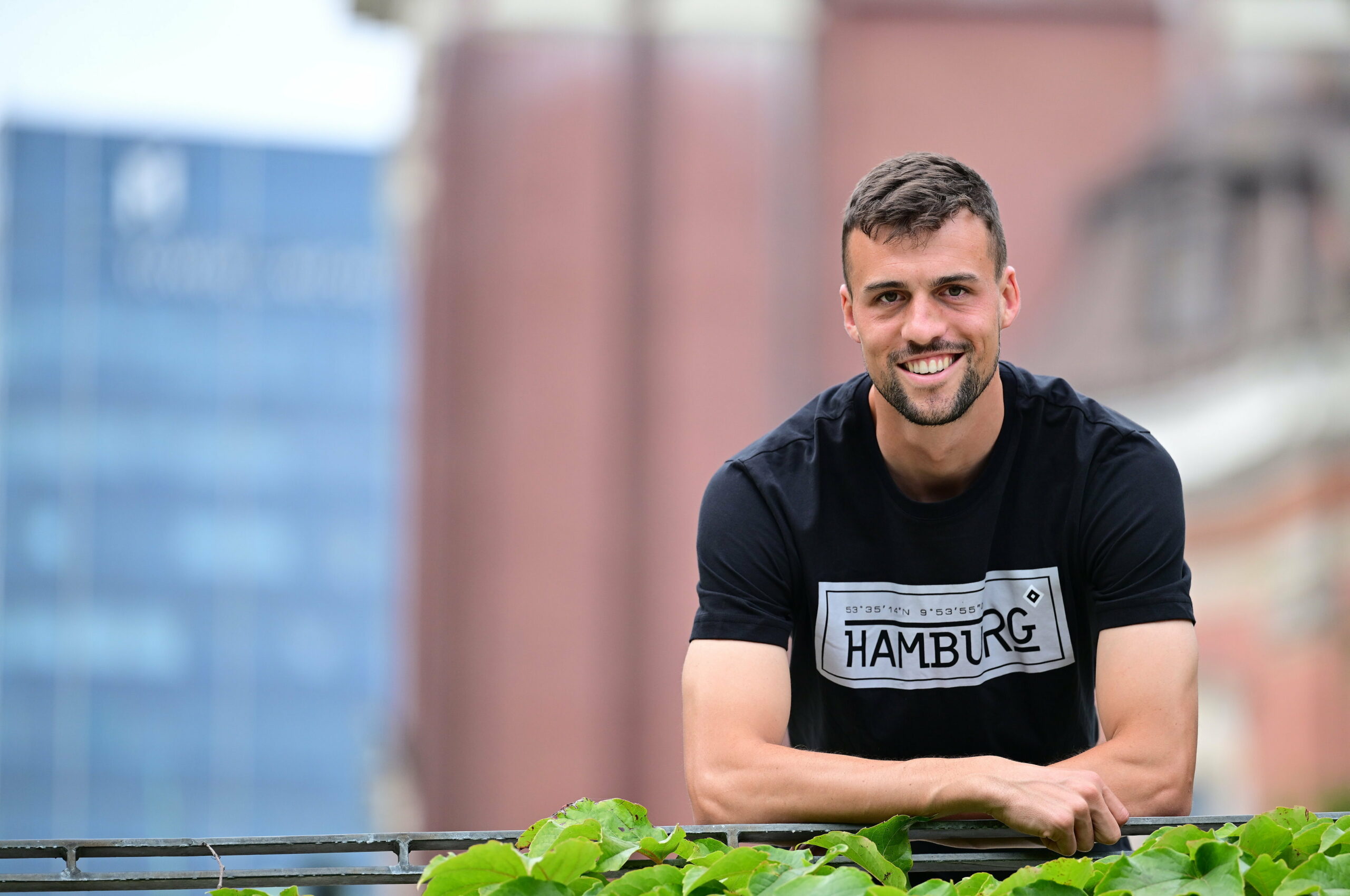 Jonas Meffert verlängert seinen Vertrag beim HSV