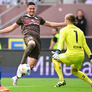 Andreas Albers vergibt gegen Magdeburg eine Torchance
