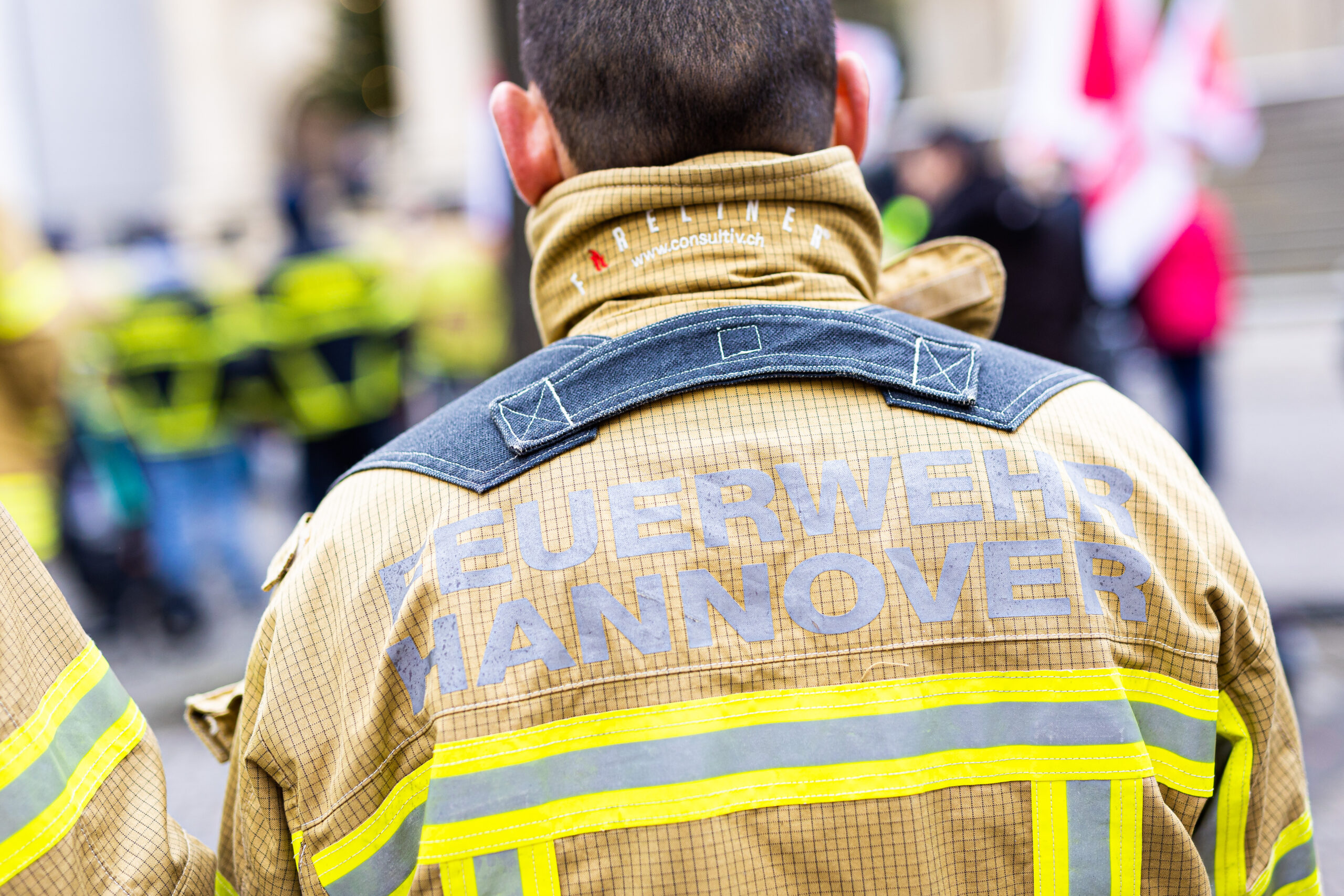 Bei einem Brand in Hannover ist ein Mann aus dem 10. Stock geklettert. (Symbolfoto).