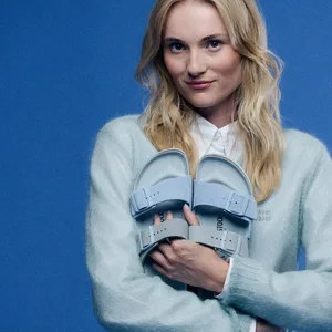 Model mit Birkenstocks