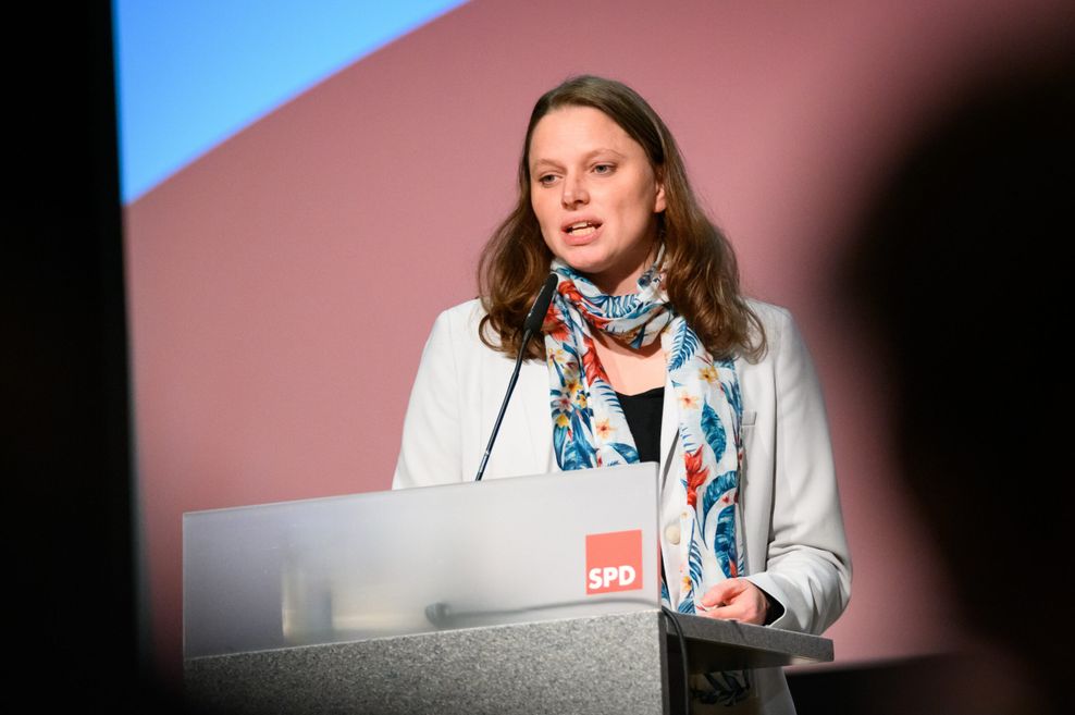 Wirtschaftssenatorin Melanie Leonhard (SPD) hat den geplanten Deal verteidigt. (Archivbild)