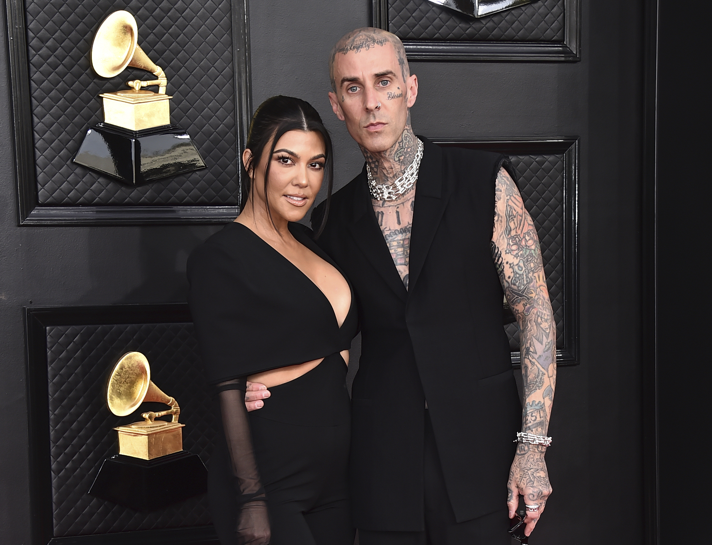 Unternehmerin Kourtney Kardashian mit ihrem Ehemann Blink-182-Drummer Travis Baker.