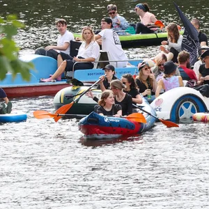 Demonstration auf der Alster