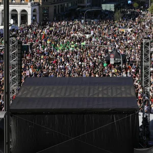 Tausende kamen zum von Fridays for Future organisierten Klimastreik in Hamburg.