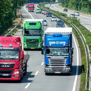 Eine Radfahrerin wurde über ein Navi auf die A28 geleitet (Archivbild).