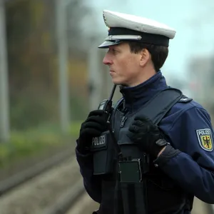 Bahnhof Bahrenfeld wegen aufgefundenen, verdächtigen Gegenstand gesperrt