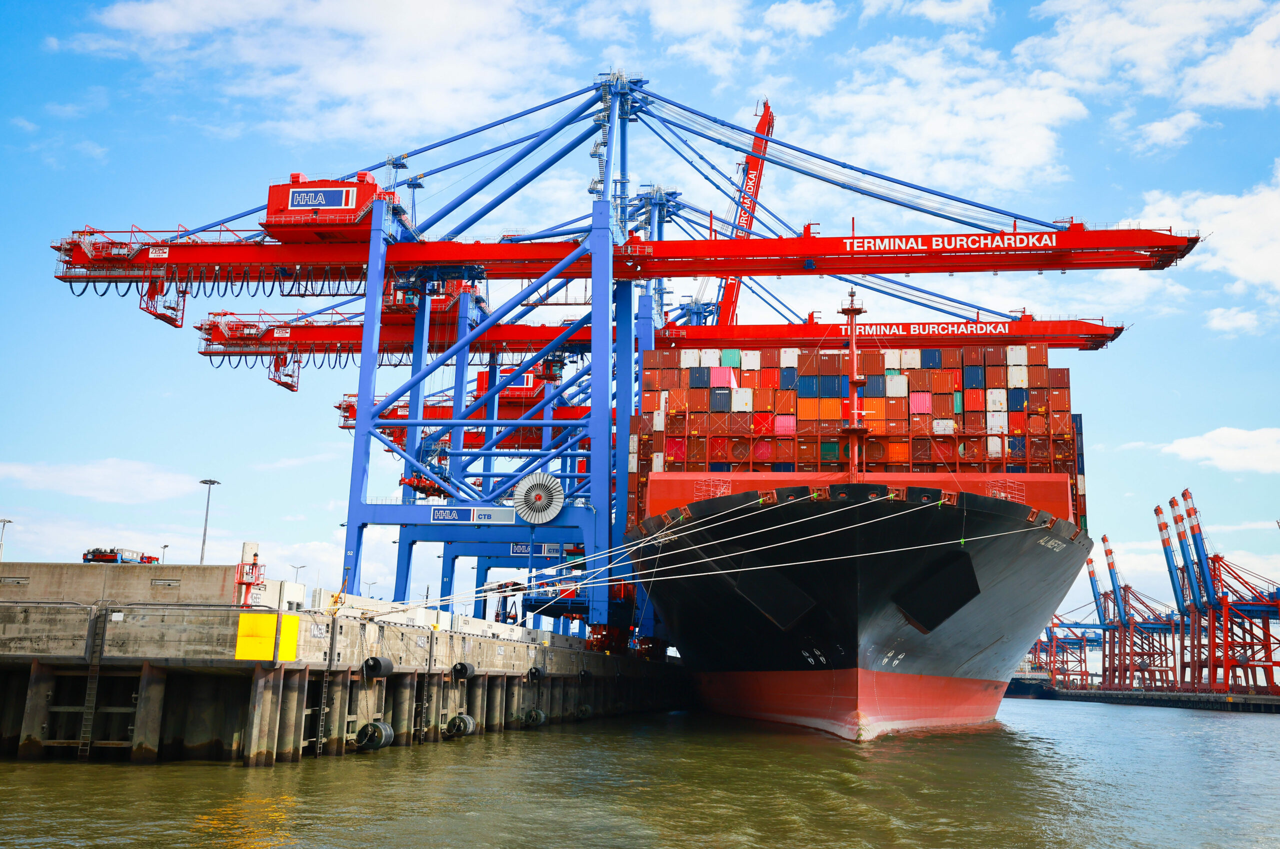 Die Reederei Hapag-Lloyd ist eines der Unternehmen, die Hamburg im Standort-Ranking von DDW auf dem ersten Platz halten.