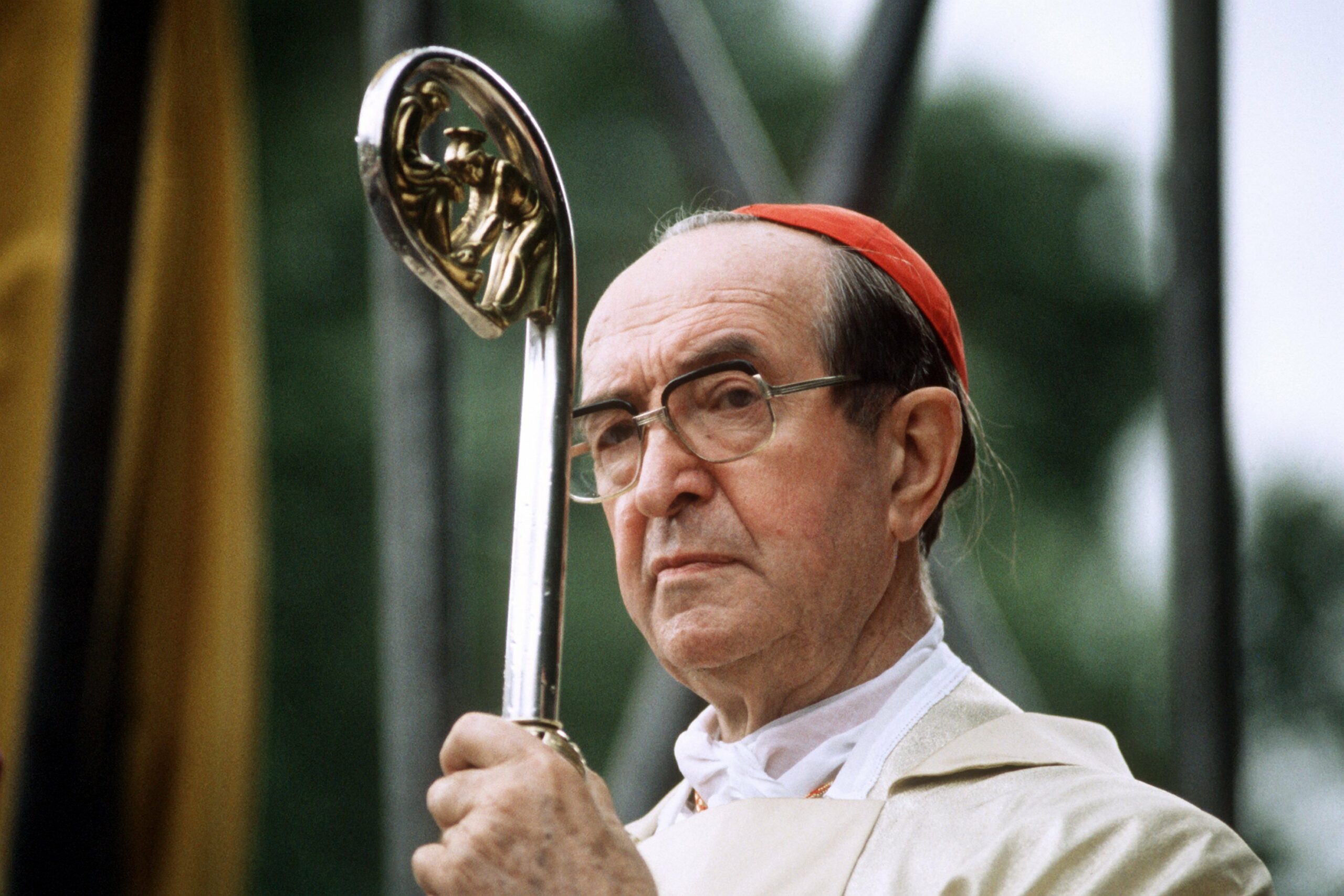 Der als „Ruhrbischof“ bekannte katholische Geistliche Franz Hengsbach im Jahr 1988.