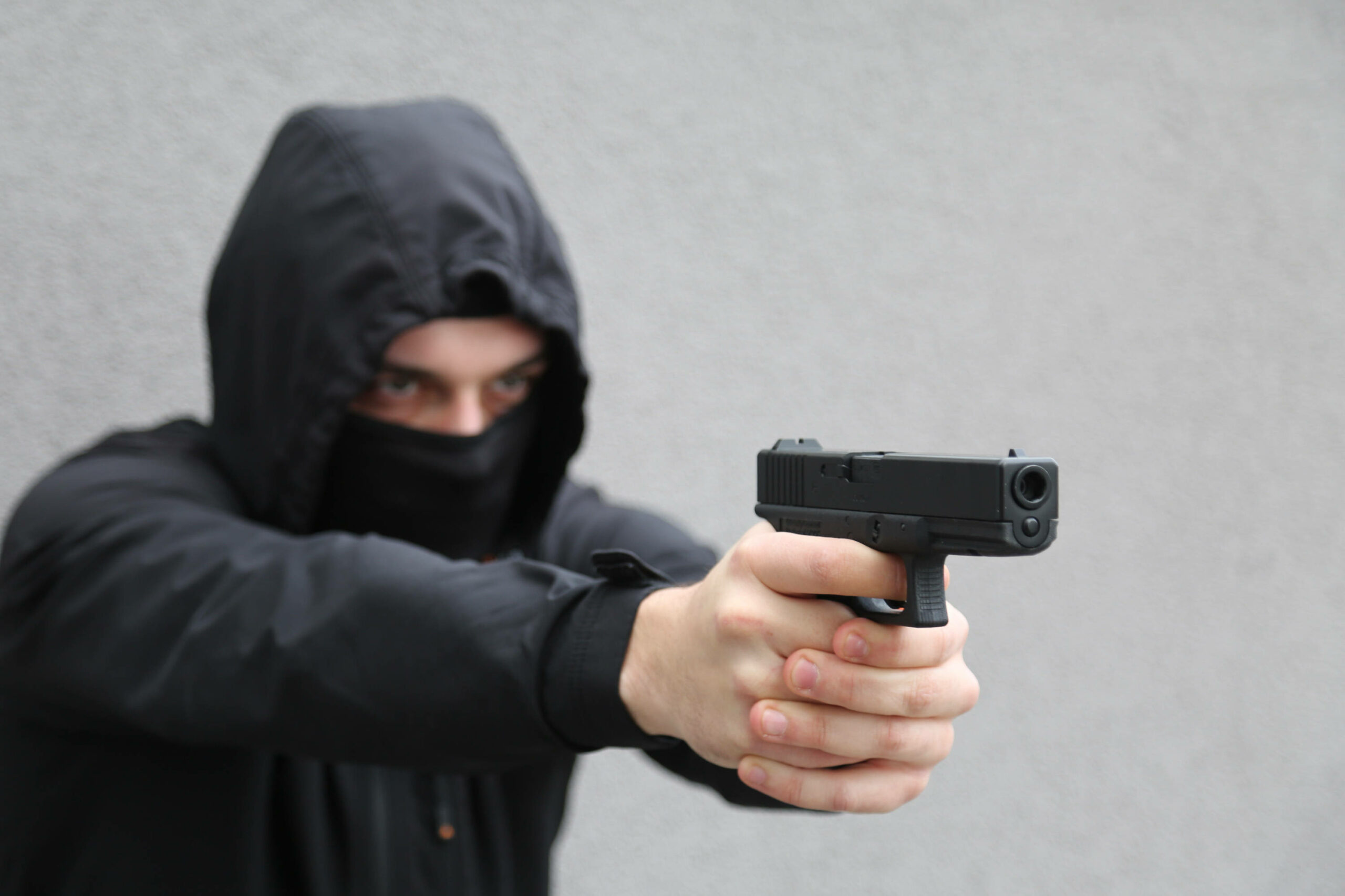 Raub auf Kiosk in Heimfeld – Angestellter mit Waffe bedroht