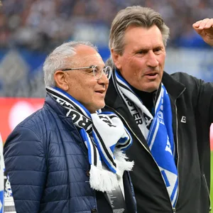 Die HSV-Legenden Felix Magath (l.) und Manfred Kaltz.
