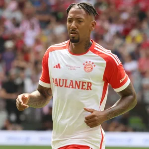 Jerome Boateng bei einem Legenden-Spiel
