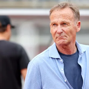 Hans Joachim Watzke im Trainingslager von Borussia Dortmund
