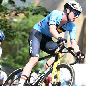Nathan Van Hooydonck auf dem Rennrad