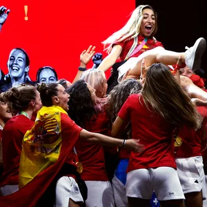 Die spanischen Fußballerinnen feiern ihren WM-Titel