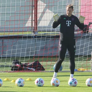Manuel Neuer beim Training des FC Bayern München