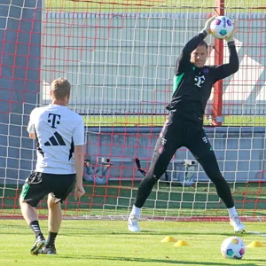 Manuel Neuer arbeitet an seinem Comeback bei Bayern München.