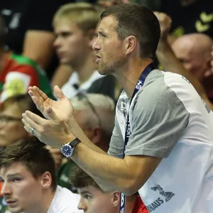 Trainer Torsten Jansen am Spielfeldrand