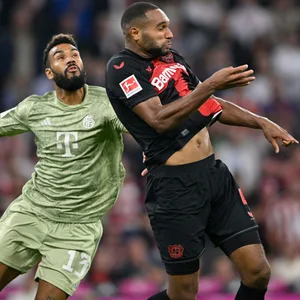 Zwei Ex-HSVer im direkten Duell: Eric Maxim Choupo-Moting (l.) und Jonathan Tah