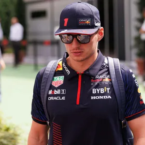Max Verstappen mit Sonnenbrille