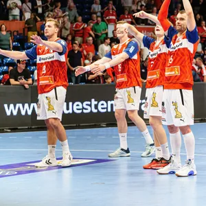 Hamburgs Handballer jubeln