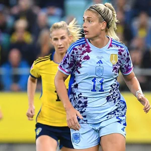 Spaniens Weltfußballerin Putellas im Spiel gegen Schweden