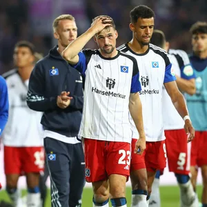 Jonas Meffert schlägt sich die Hände über den Kopf