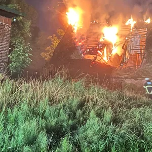 Scheune in Flammen – Großalarm für die Feuerwehr im Norden