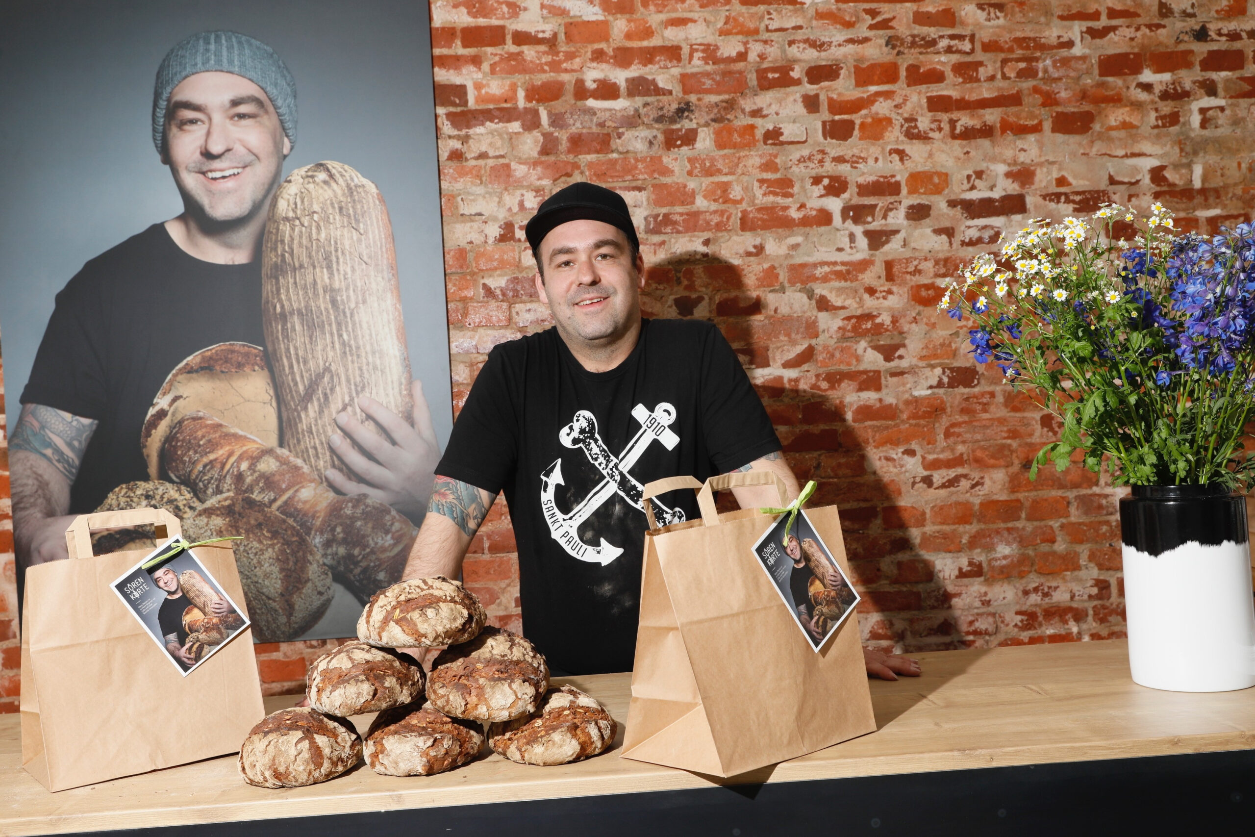 Bäckermeister Sören Korte in seiner Brotmanufaktur