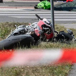 Der Motorradfahrer verlor bei dem Unfall sein Leben.