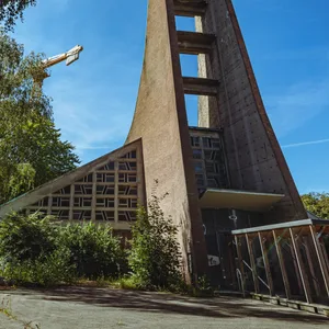 Die 1963 erbaute Kiche St. Erich in der Marckmannstraße 40 ist marode.