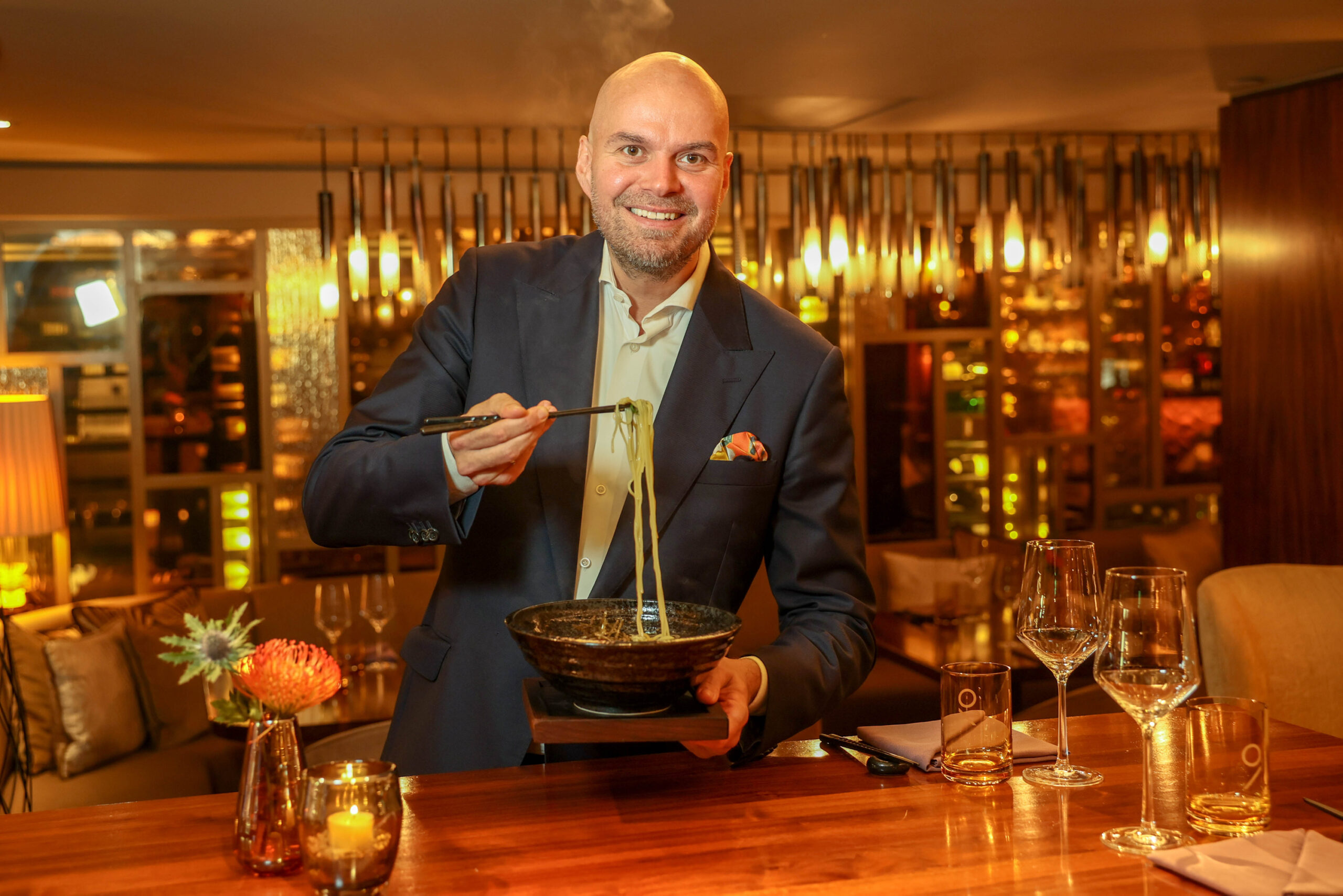 Top-Gastronom Matthias Förster hat der MOPO die besten Ramen-Restaurants in Hamburg verraten.
