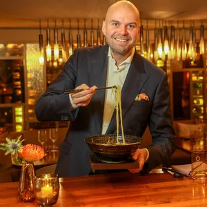 Top-Gastronom Matthias Förster hat der MOPO die besten Ramen-Restaurants in Hamburg verraten.