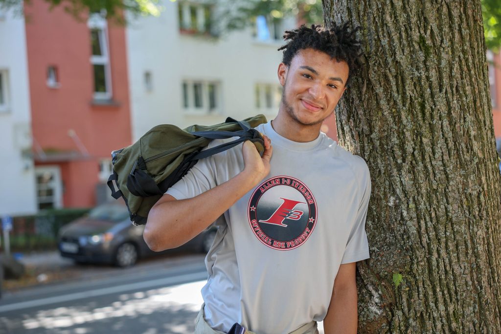 Jules (17) ist dafür, dass es Leuten frei bleibt, was sie anziehen.