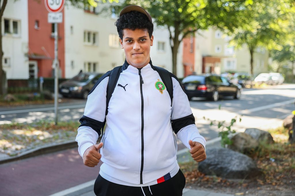 Elias (15) hält eine Kleiderordnung total bescheuert.