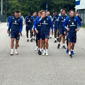 HSV-Profis beim Training im Volkspark