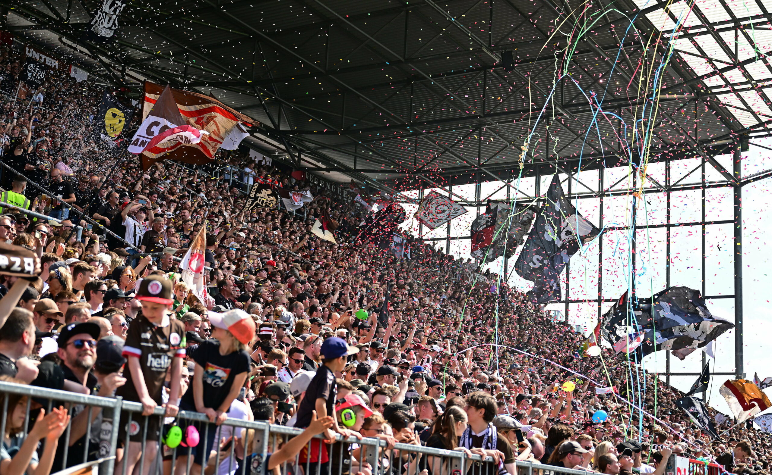 St. Pauli-Fans am Millerntor