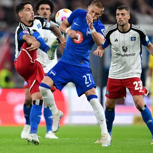Ludovit Reis und Jonas Meffert gegen Hertha
