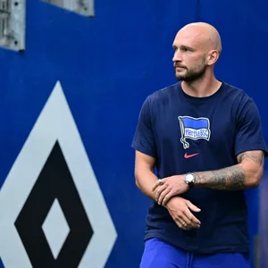 Hertha-Kapitän Toni Leistner mag den HSV lieber als den kommenden Gegner St. Pauli.