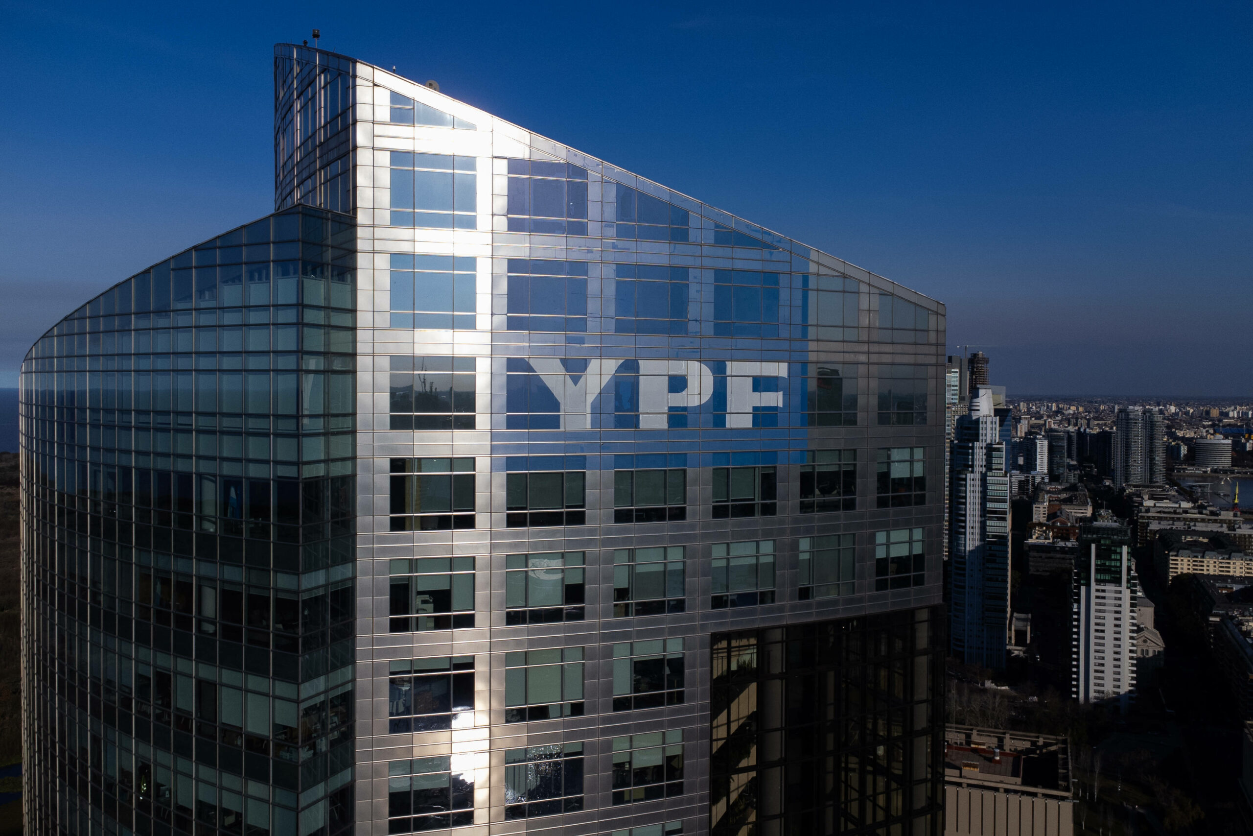 US-Gericht fordert 16,1 Milliarden US-Dollar wegen YPF-Teilverstaatlichung.