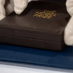 Die Preisträger der Nobelpreise werden eigentlich zuverlässig bis zur offiziellen Bekanntgabe geheim gehalten (Symbolbild).