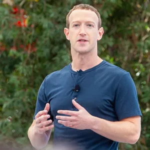Der Gründer und Chef des Facebook-Konzerns Meta, Mark Zuckerberg, stellt neue Geräte und KI-Angebote bei der Entwicklerkonferenz Meta Connect vor.