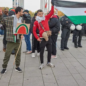 Pro-Palästina-Demo am Jungfernstieg