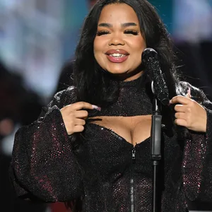 Die deutsche Sängerin Zoe Wees zieht es künfitg ins Ausland.