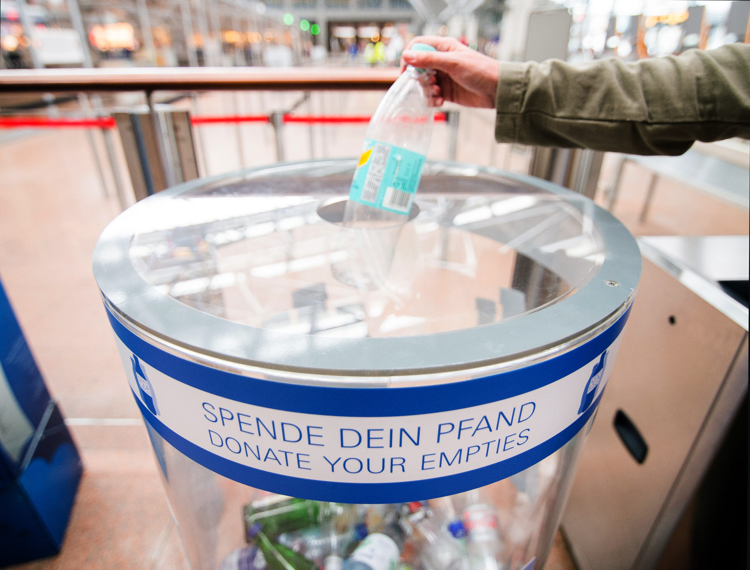 Hamburg Airport sammelt Millionen Pfandflaschen