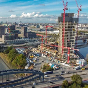 Baustopp am Elbtower: Die Baufirma hat aufgrund ausstehender Zahlungen die Arbeiten eingestellt.