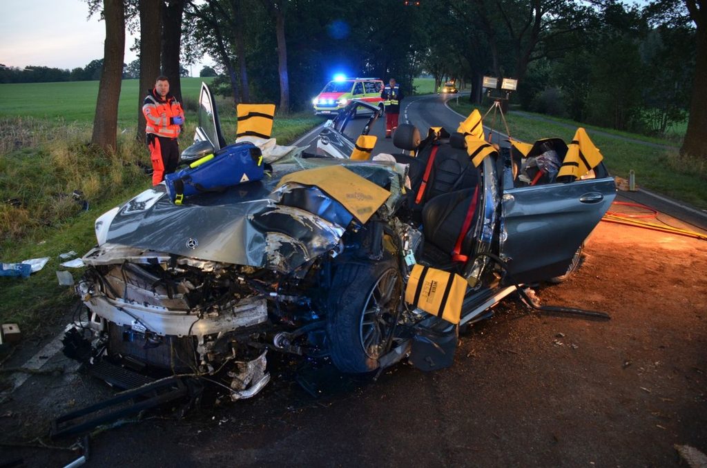 Der Sachschaden beläuft sich auf rund 100.000 Euro.