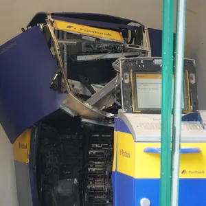 Schon wieder wurde ein Geldautomat in Hamburg gesprengt, schon wieder hat es die Postbank getroffen.