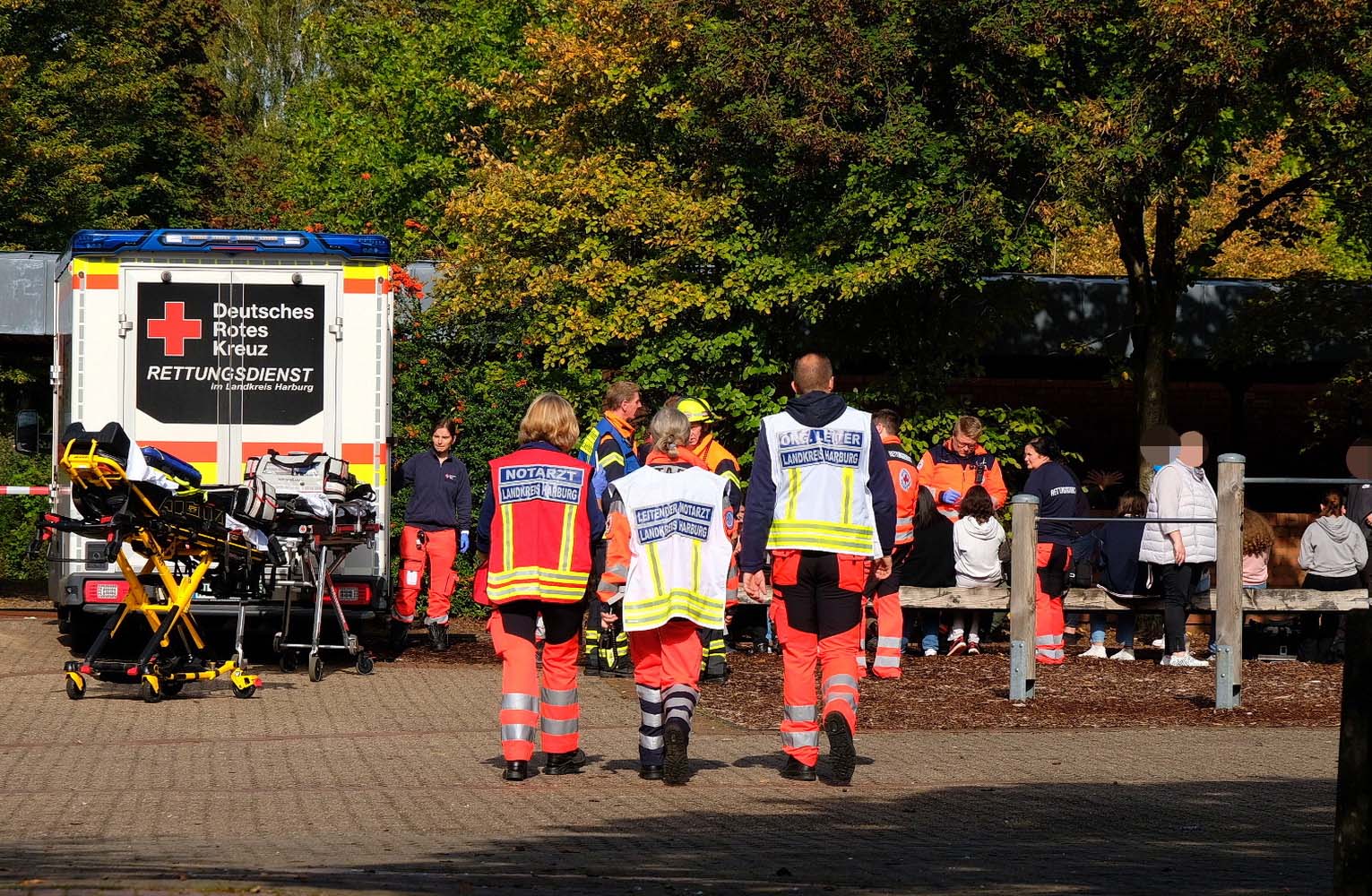 Großeinsatz an schule bei Hamburg wegen Pfefferspray